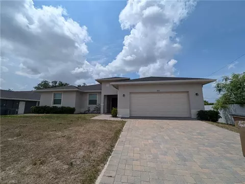 922 NE 19th St, Cape Coral, FL 33909