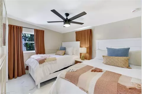 1300 Pine St, Naples, FL 34104 photo 13