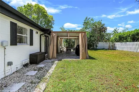 1300 Pine St, Naples, FL 34104 photo 20