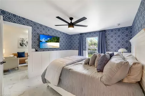 1300 Pine St, Naples, FL 34104 photo 17