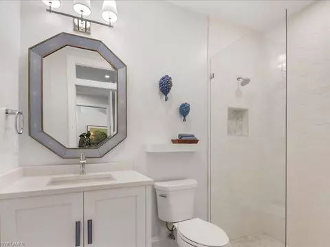 Bath - 2195 Harbor Rd, Naples, FL 34104 photo 3 of 4