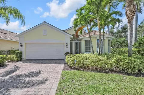8460 Benelli Ct, Naples, FL 34114