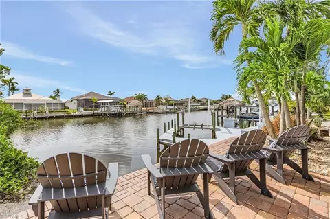 401 SW 38th Pl, Cape Coral, FL 33991