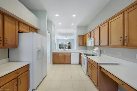 6504 Castlelawn Pl, Naples, FL 34113 photo 11