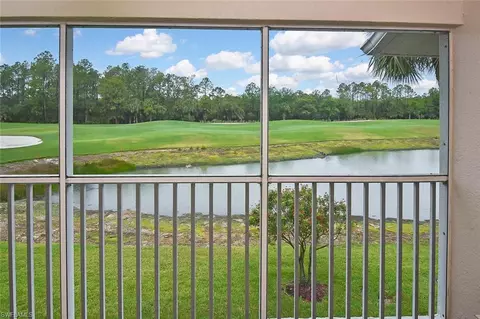 3880 Sawgrass Way #2423, Naples, FL 34112