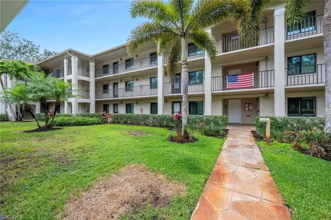5784 Deauville Cir #B204, Naples, FL 34112