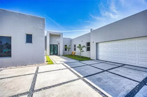 3995 Edgewood Ave, Fort Myers, FL 33916