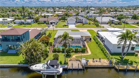 5318 Darby Ct, Cape Coral, FL 33904