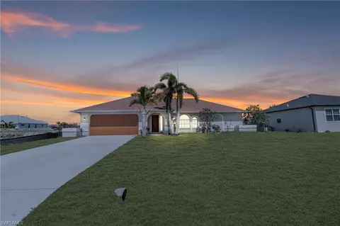 17 NW 38th Pl, Cape Coral, FL 33993