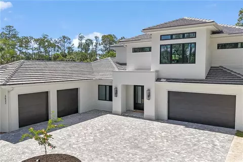 3632 Golden Gate Blvd W, Naples, FL 34120