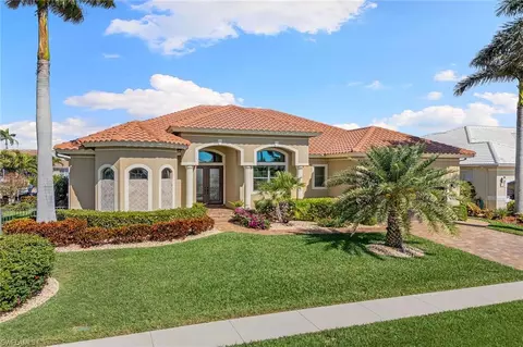 1544 Kingston Ct, Marco Island, FL 34145