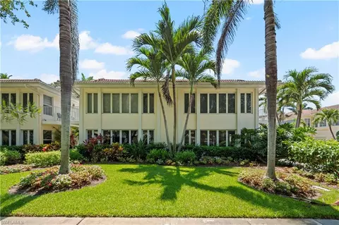 280 4th St S #104, Naples, FL 34102
