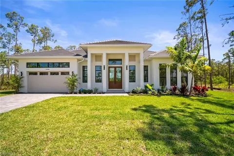 25400 Divot Dr, Bonita Springs, FL 34135