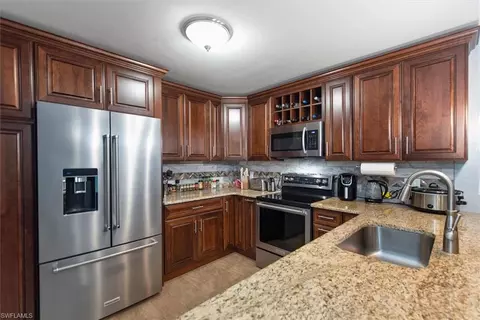 6316 Royal Woods Dr, Fort Myers, FL 33908
