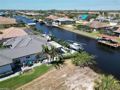 2527 SW 25th Ter, Cape Coral, FL 33914