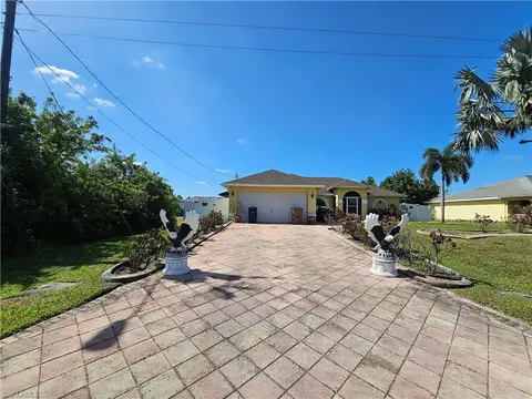 3903 1st St SW, Lehigh Acres, FL 33976
