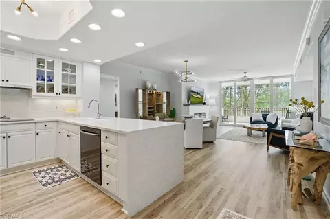 2728 Tiburon Blvd E #A104, Naples, FL 34109