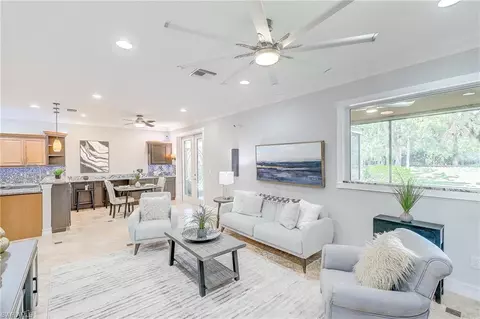9742 Blue Stone Cir, Fort Myers, FL 33913