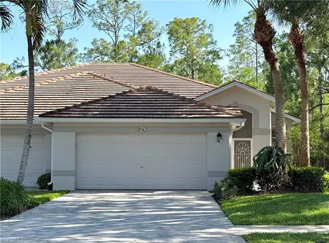 8736 Naples Heritage Dr, Naples, FL 34112