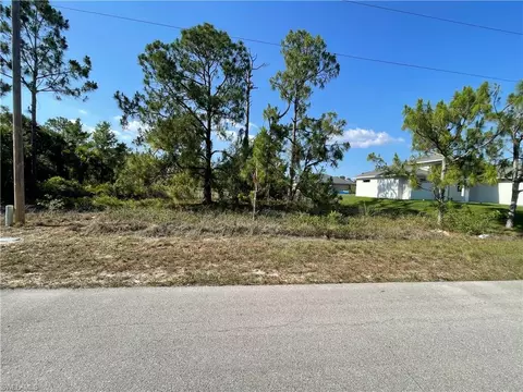 755 Central St E, Lehigh Acres, FL 33974