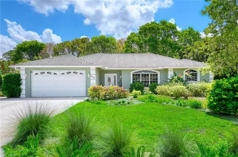 490 Ibis Way, Naples, FL 34110