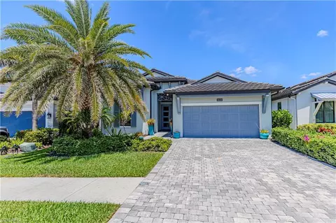 10138 Palazzo Dr, Naples, FL 34119