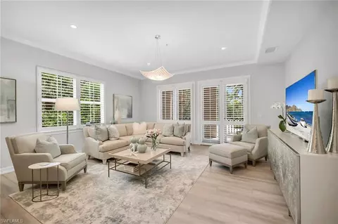 2839 Tiburon Blvd E #102, Naples, FL 34109