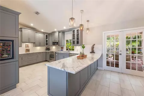 1794 Knights Ct, Naples, FL 34112 photo 5