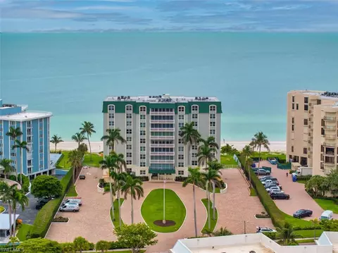 3003 Gulf Shore Blvd N #403, Naples, FL 34103
