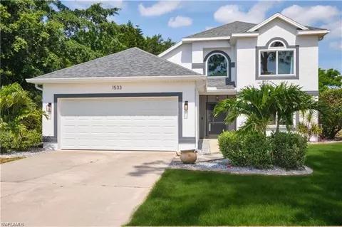 1533 Honor Ct, Lehigh Acres, FL 33971
