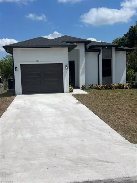 101 Diana Ave, Fort Myers, FL 33905