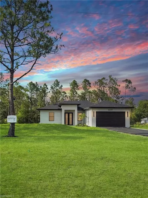 3247 72nd Ave NE, Naples, FL 34120