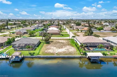 1227 SW 37th St, Cape Coral, FL 33914