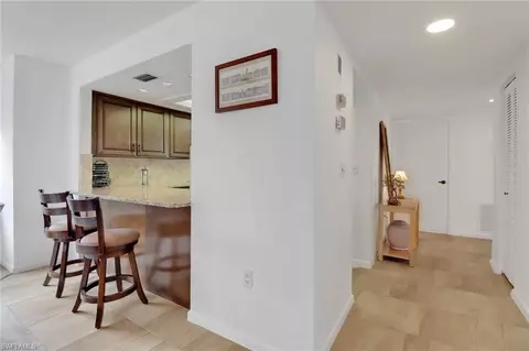 4604 Flagship Dr #406, Fort Myers, FL 33919