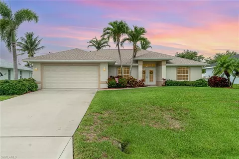 3708 SW 2nd Ln, Cape Coral, FL 33991