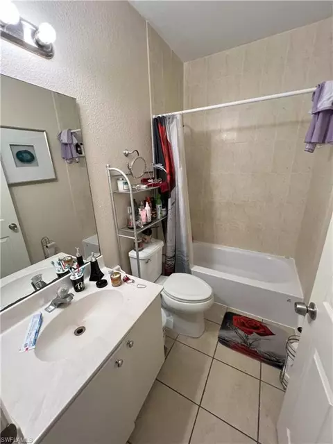 Bath - 1716 48th St SW, Naples, FL 34116 photo 1 of 4