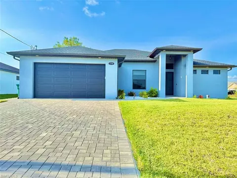 1719 NW 15th St, Cape Coral, FL 33993