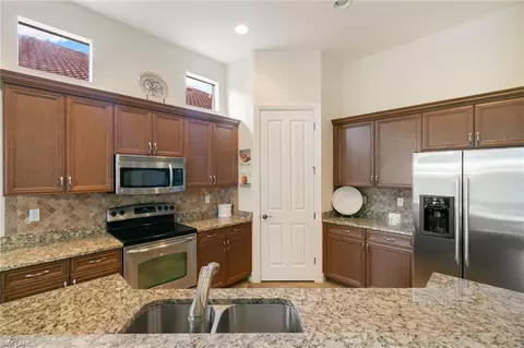 6492 Caldecott Dr, Naples, FL 34113 photo 10
