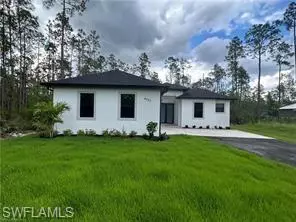 4025 31st Ave NE, Naples, FL 34120