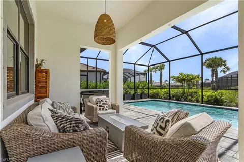 9839 Everglades Dr, Naples, FL 34120 photo 7