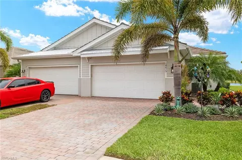 14615 Edgewater Cir, Naples, FL 34114