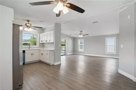 897 Manatee Rd, Naples, FL 34114 photo 6