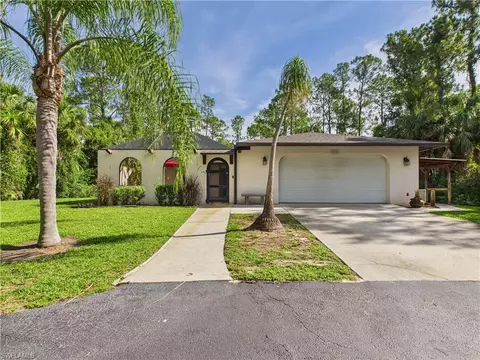 321 20th Ave NW, Naples, FL 34120