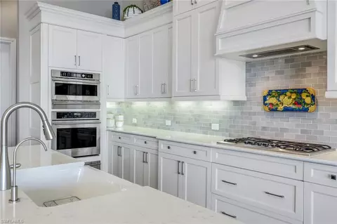 9010 Arrezo Ct, Naples, FL 34119 photo 13