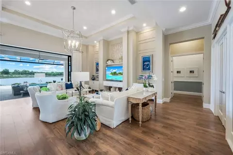 9010 Arrezo Ct, Naples, FL 34119 photo 8