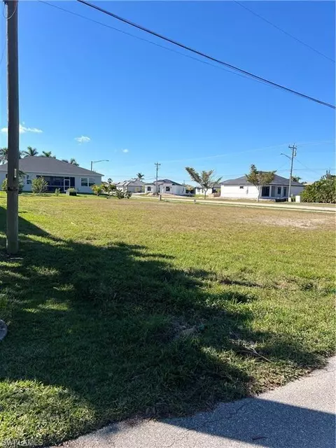 4222 SW 23rd Ave, Cape Coral, FL 33914