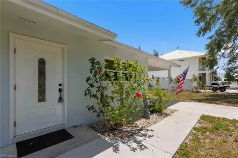 20681 Coconut Dr, Estero, FL 33928 photo 10