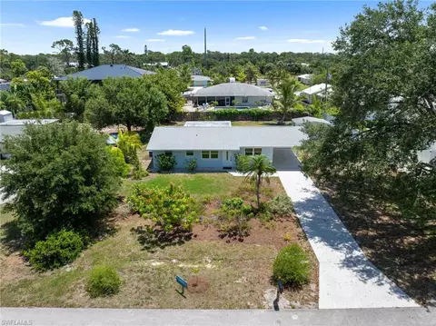 20681 Coconut Dr, Estero, FL 33928 photo 17
