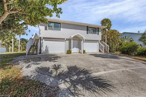 7836 Grande Pine Rd, Bokeelia, FL 33922