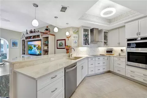 2249 Anchorage Ln #B, Naples, FL 34104 photo 2